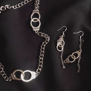 Silver handcuffs necklace（the left one）